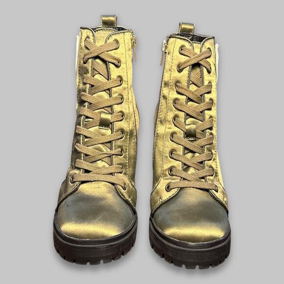 Steve Madden Women’s Green Satin Heel Boots with Embroidered Patch - Size 6.5M - Picture 3 of 6